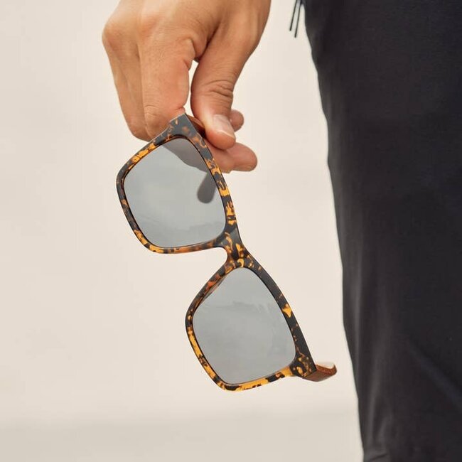 Blue Planet Eyewear Koa - Tortoise- Walnut Wood- Smoke Polarized
