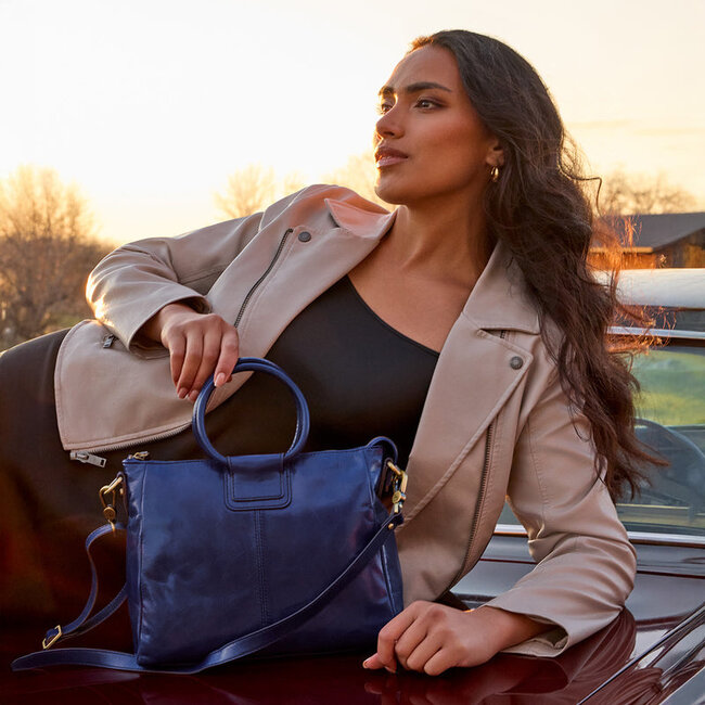 Hobo Sheila Medium Satchel- Winter Violet
