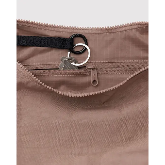 Baggu Medium Nylon Crescent Bag - Toasted Almond