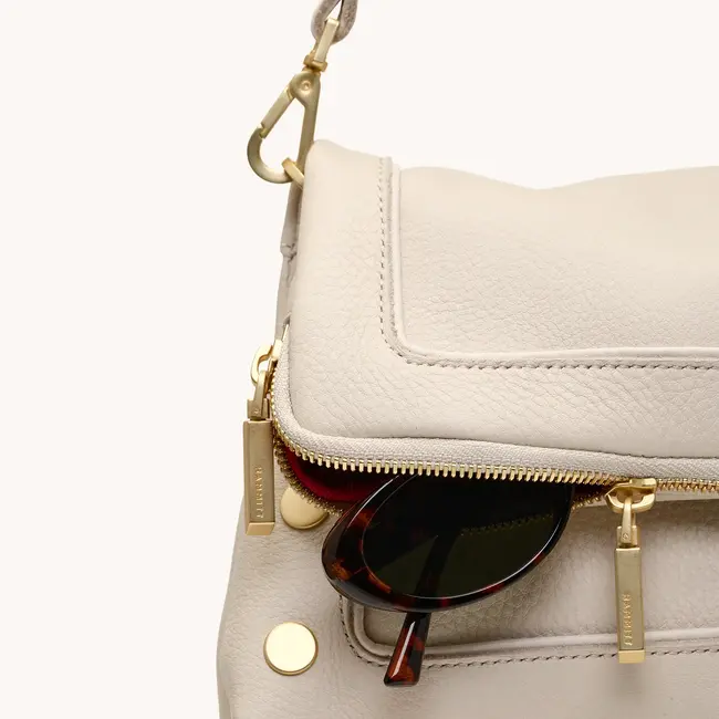 Hammitt Beverly Medium-Catamaran Cream-BG