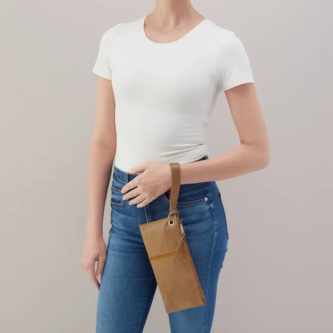 Hobo Vida Wristlet- Whiskey