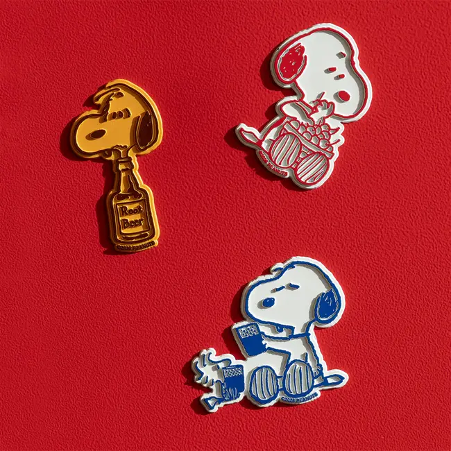 Three Potato Four 3P4 X Peanuts®- Snoopy Cherry Basket Magnet