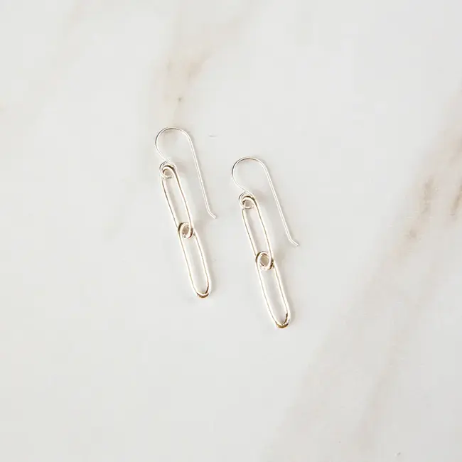 Tasi & Stowaway Paperclip Chain Earrings- Bright Silver