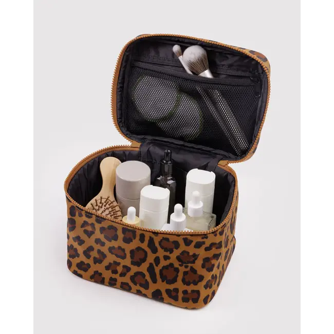 Baggu Large Cosmetic Case- Leopard