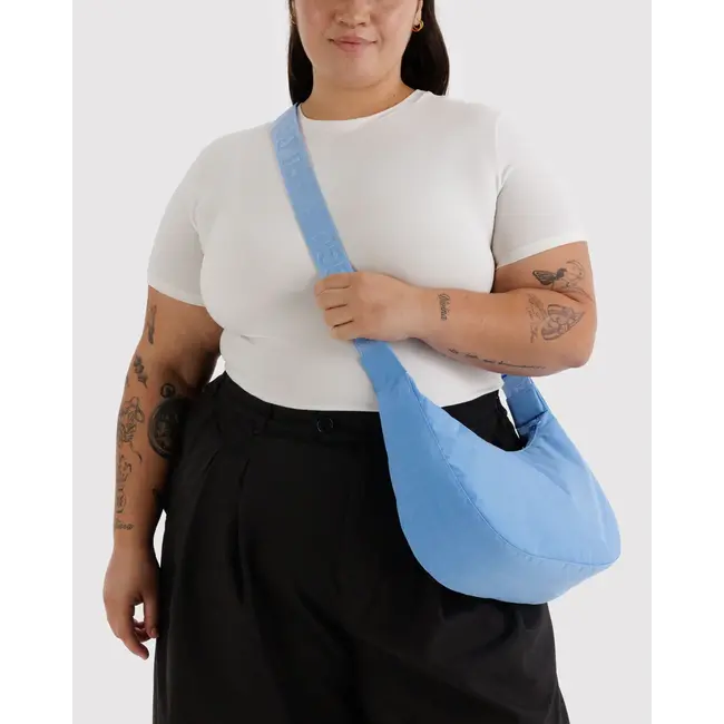 Baggu Medium Nylon Crescent Bag- Piscine