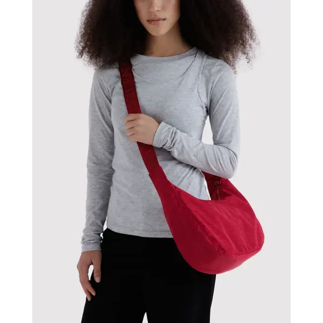 Baggu Medium Nylon Crescent Bag - Cherry