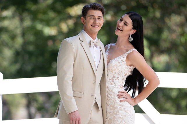 Essential  Jacket - Youth- Tan