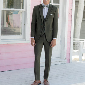 Essential  Vest - Evergreen