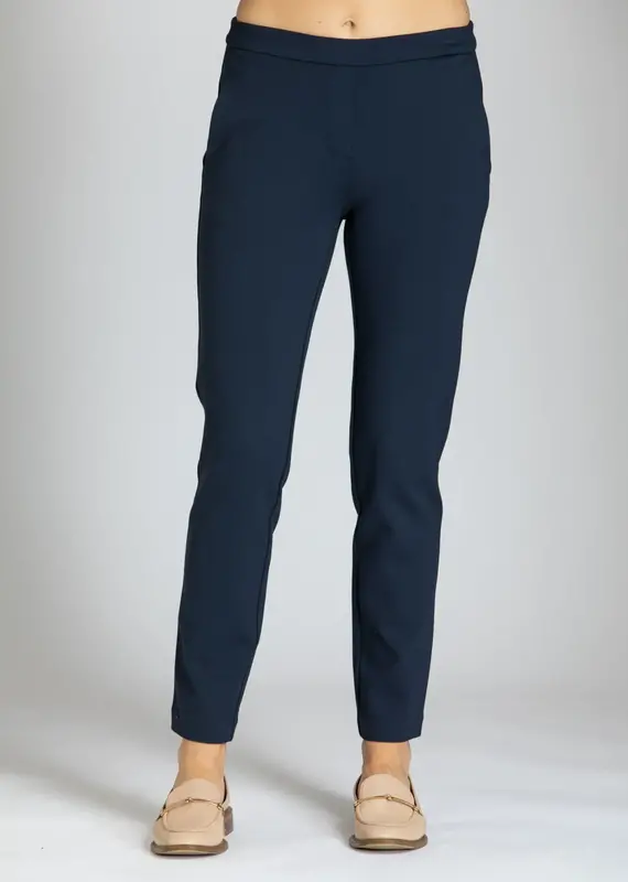 APNY Pull on Ponte Pants in Navy