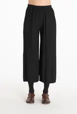 Cut Loose Cropped Pants With Darts