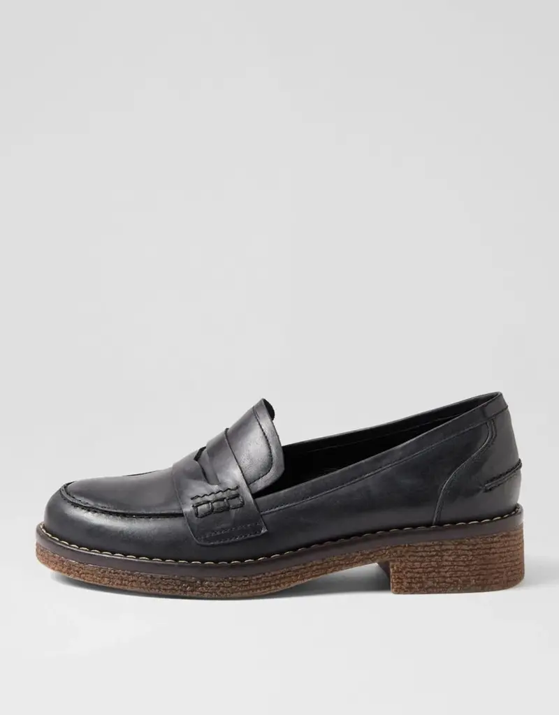 Django & Juliette Ghazia Black Leather Loafers