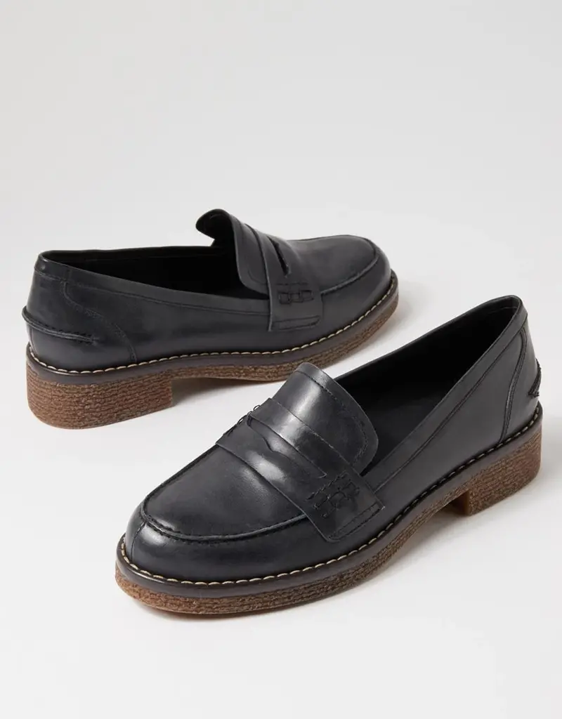 Django & Juliette Ghazia Black Leather Loafers