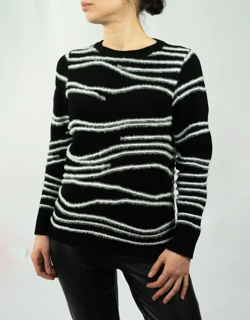Elle Elle Fuzzy Stripe Crew Sweater