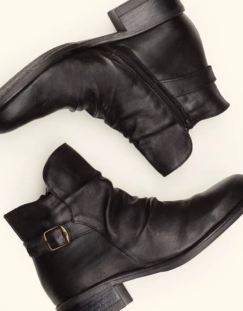 Nassima Flat Ankle Boots