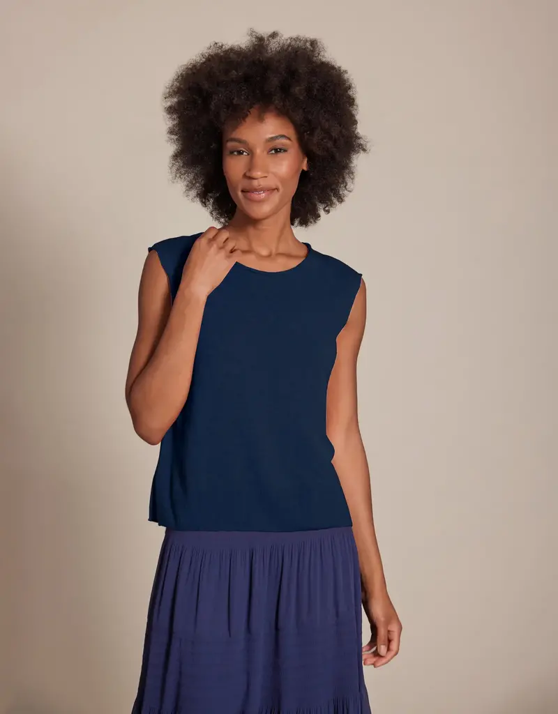 Alashan Crest Sleeveless Top