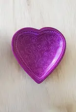 Venture Imports Pattern Heart Dish