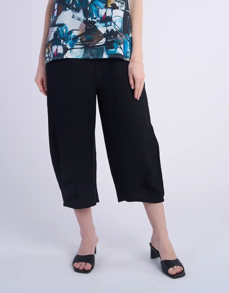 Shana Apparel Solid Capri Pants