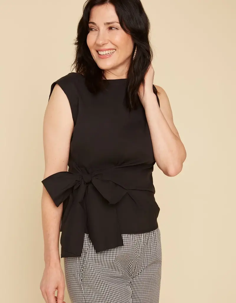 Renuar Sleeveless Bow Top
