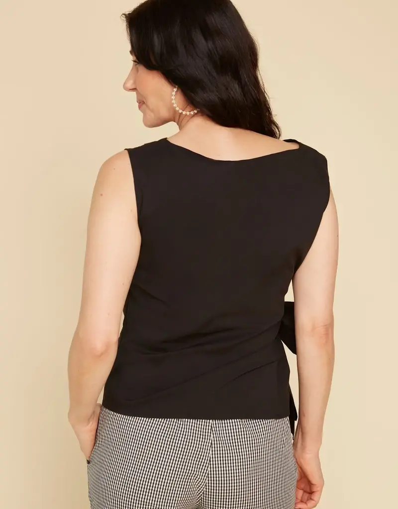 Renuar Sleeveless Bow Top