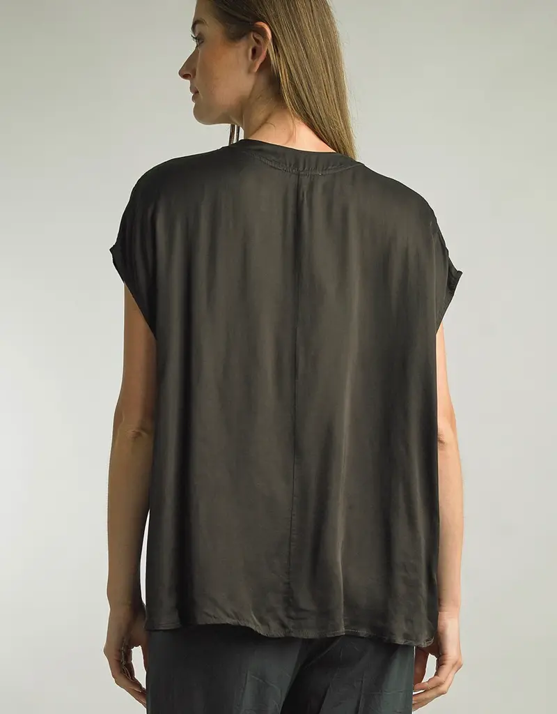 Tempo Paris V-Neck Tee