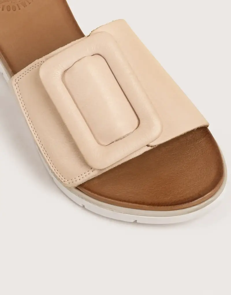 DNA Sustainable Perry Slide Sandals
