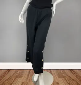Toofan Button Detail Capri Pants