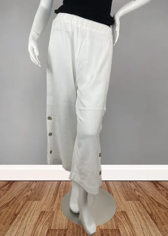 Toofan Button Detail Capri Pants