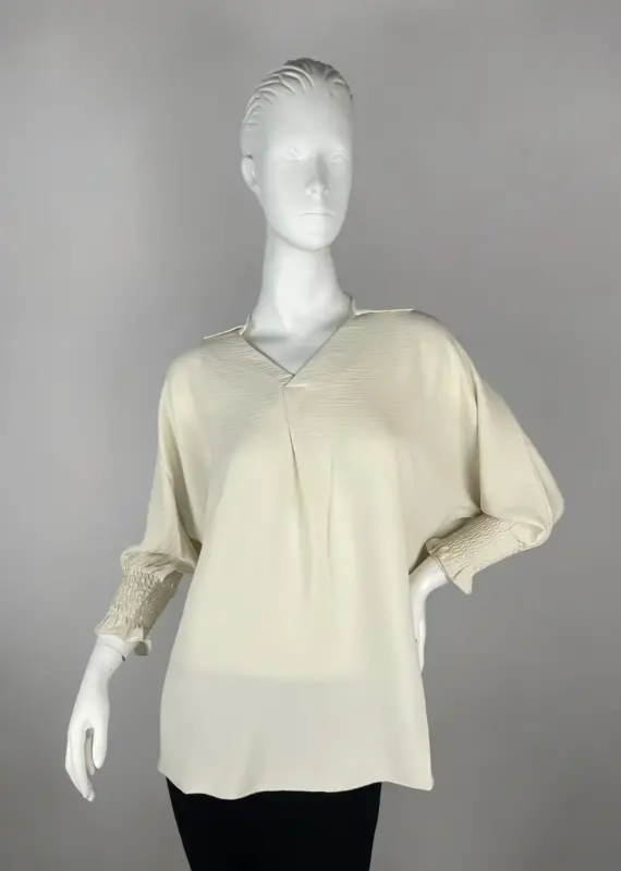 Tango Mango V-Neck Ruffle Sleeve Top