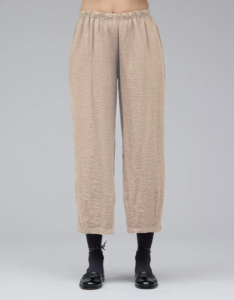 Cut Loose Cropped Pants with Darts
