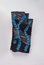 Windhorse Leaf Embroidered Cotton Handwarmers