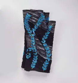 Windhorse Leaf Embroidered Cotton Handwarmers