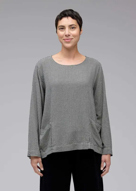 Cut Loose Pocket Top
