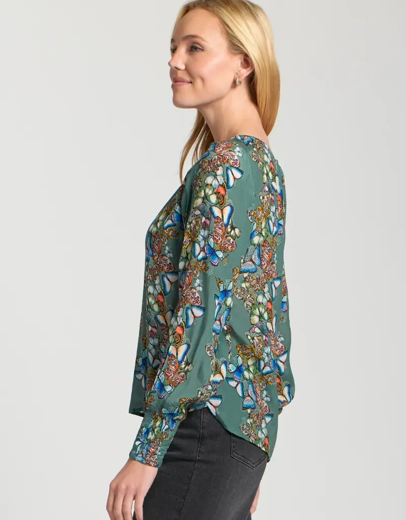 APNY Pullover With Smocked Cuff