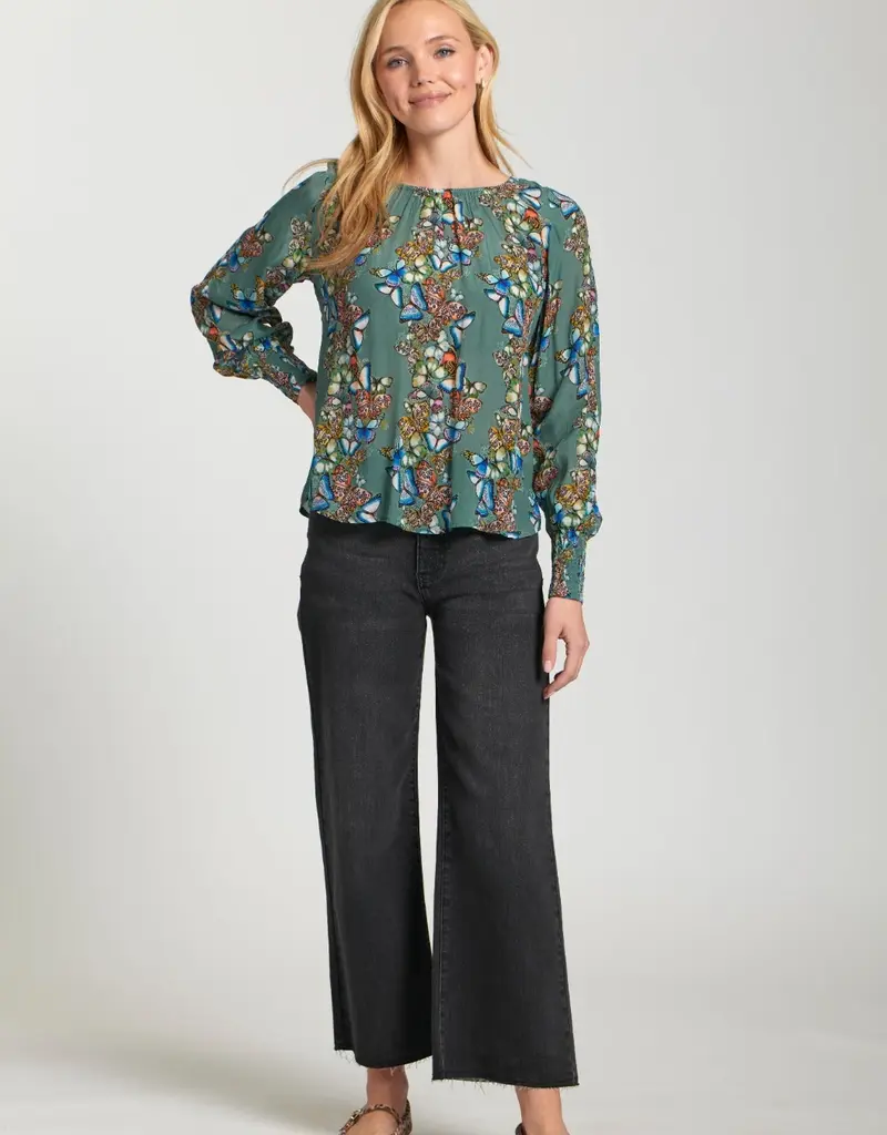 APNY Pullover With Smocked Cuff