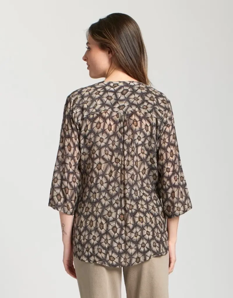 APNY V-Neck With Tassel