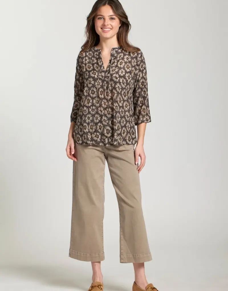 APNY V-Neck With Tassel