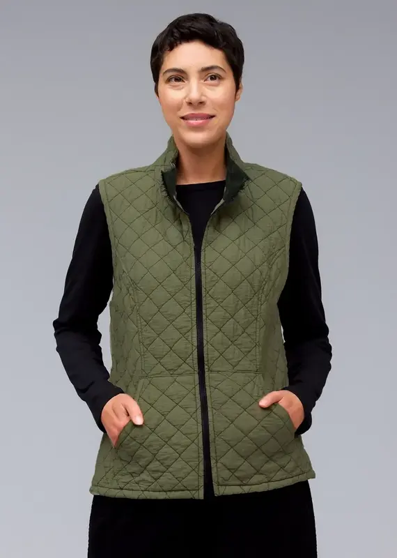 Cut Loose Zip Front Quilted Vest