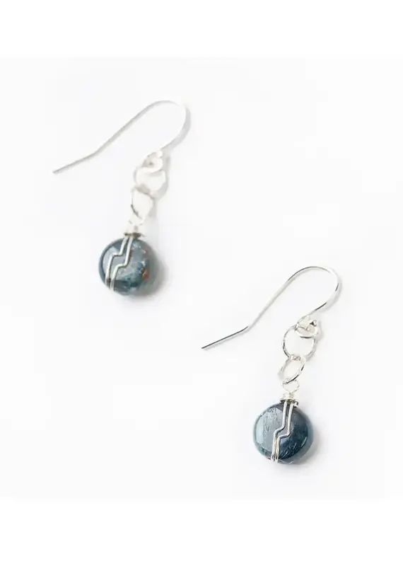 Anne Vaughan Ripple Kyanite Silver Simple Earrings
