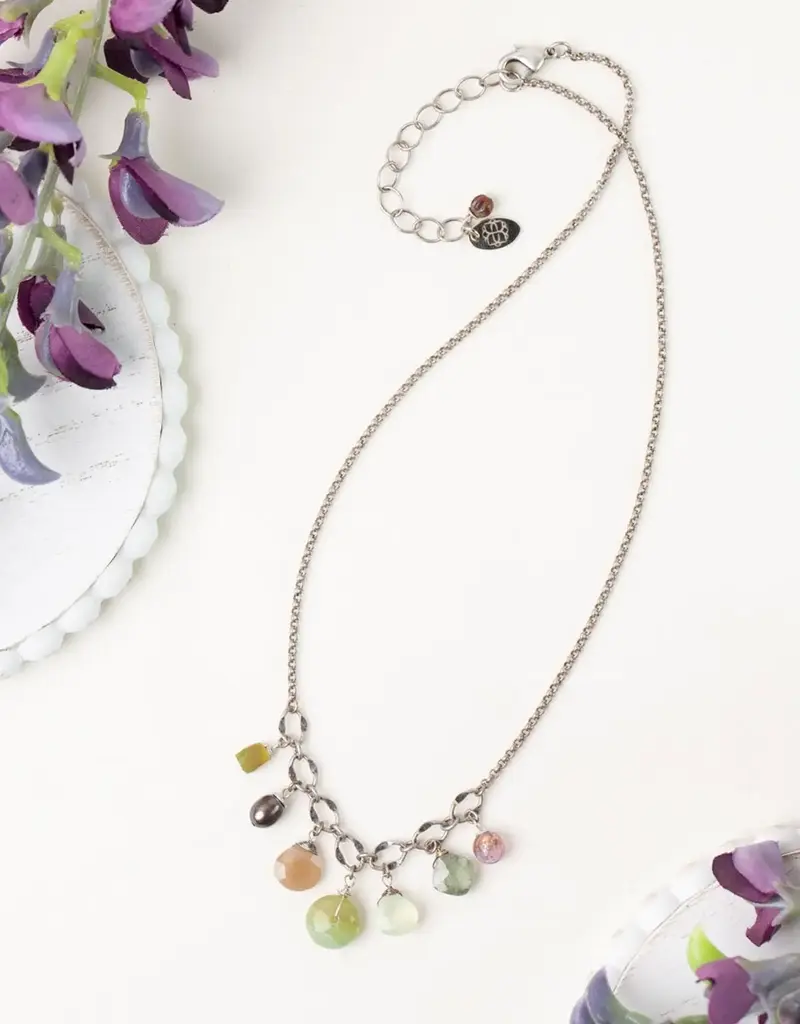 Anne Vaughan Water Lily Simple Necklace