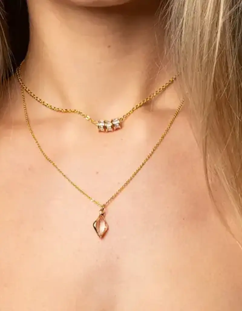 Edgy Petal Crystal Pendant Necklace