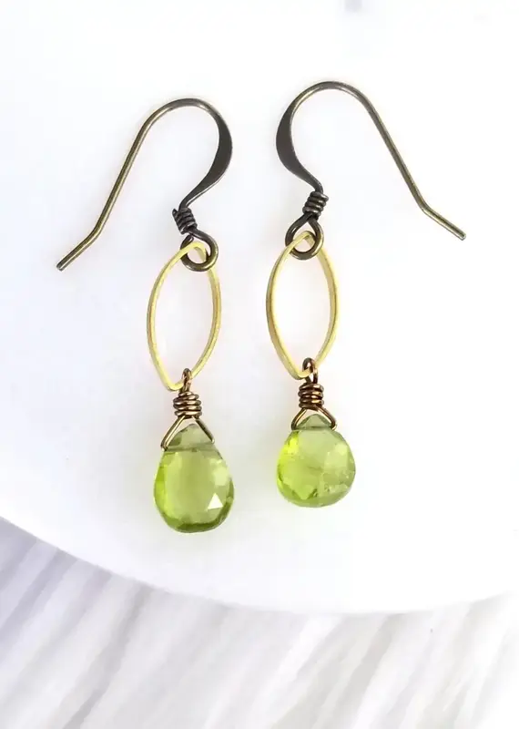 Edgy Petal Peridot Marquise Earrings