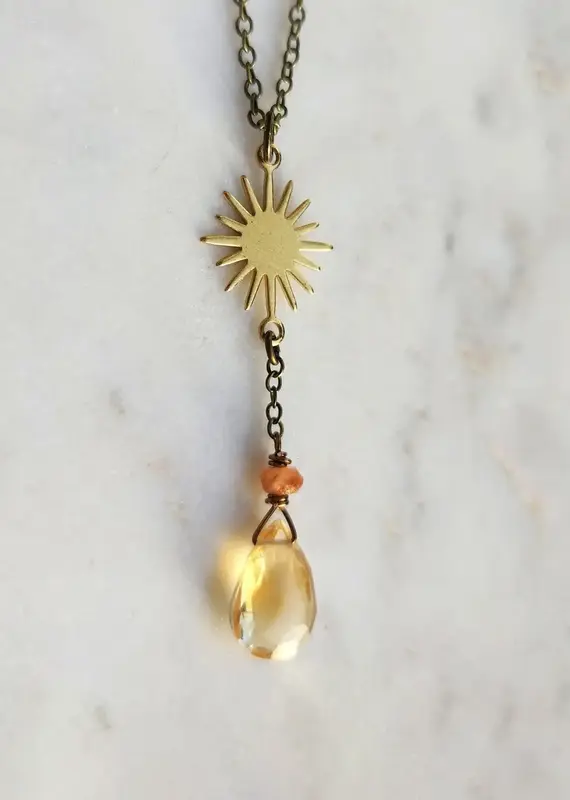 Edgy Petal Brass Sun Charm Y Chain Necklace