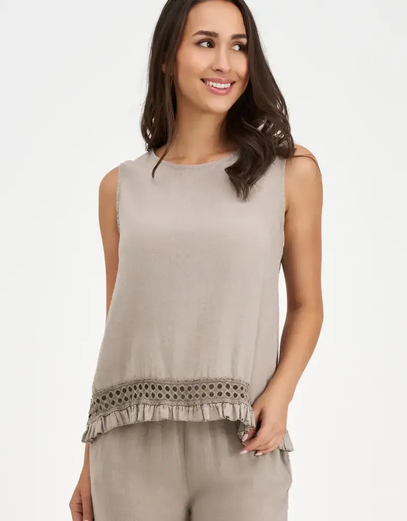 M Made In Italy Sleeveless Lattice Detail Top