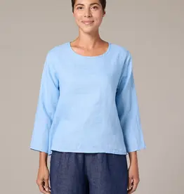 Cut Loose 3/4 Sleeve Split Back Top
