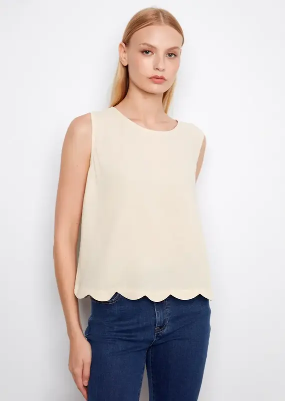 Charlie B Linen Blend Sleeveless Scalloped Top