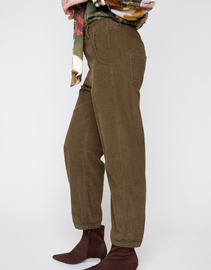 Renuar Corduroy Woven Pant
