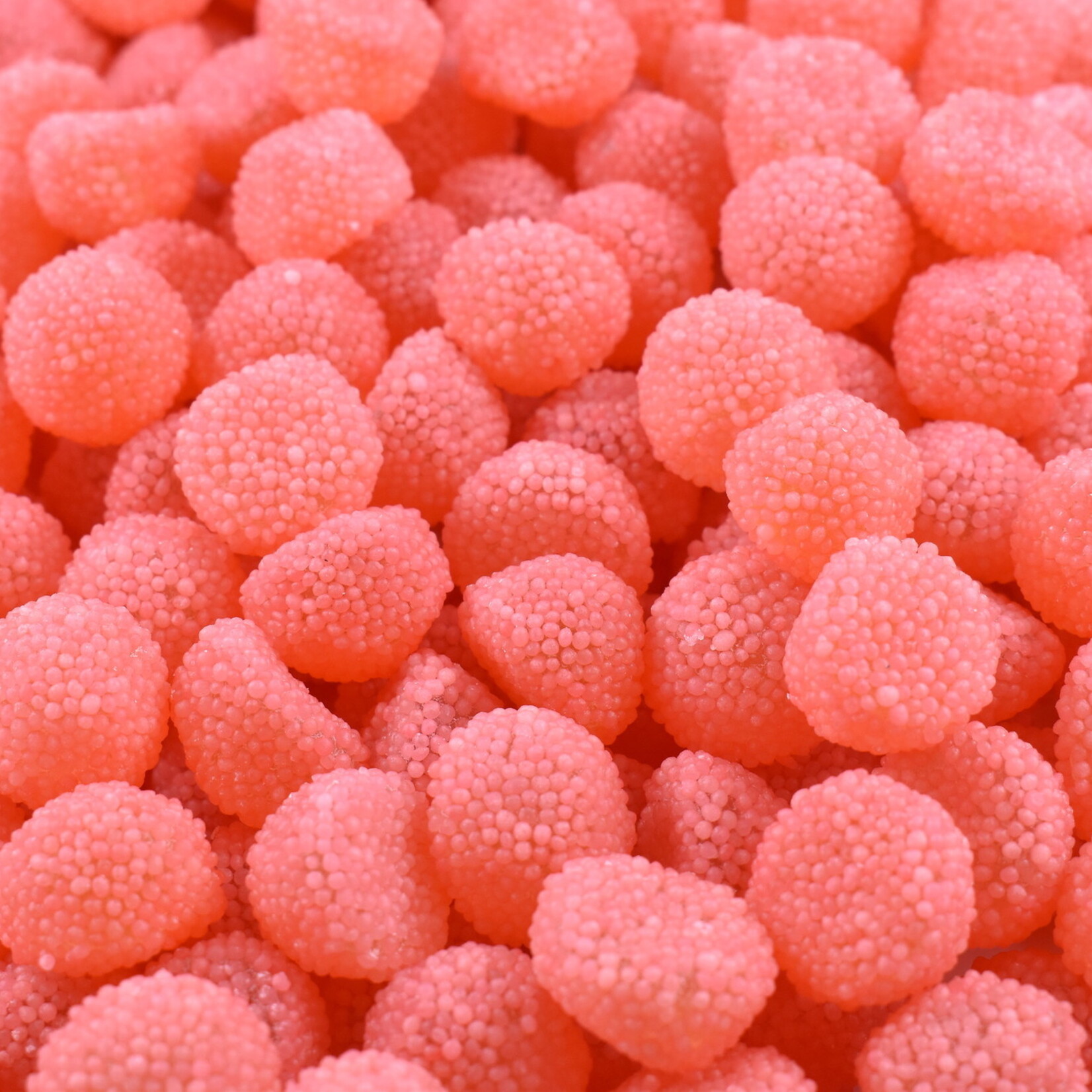 Fini Strawberry pink moon candy