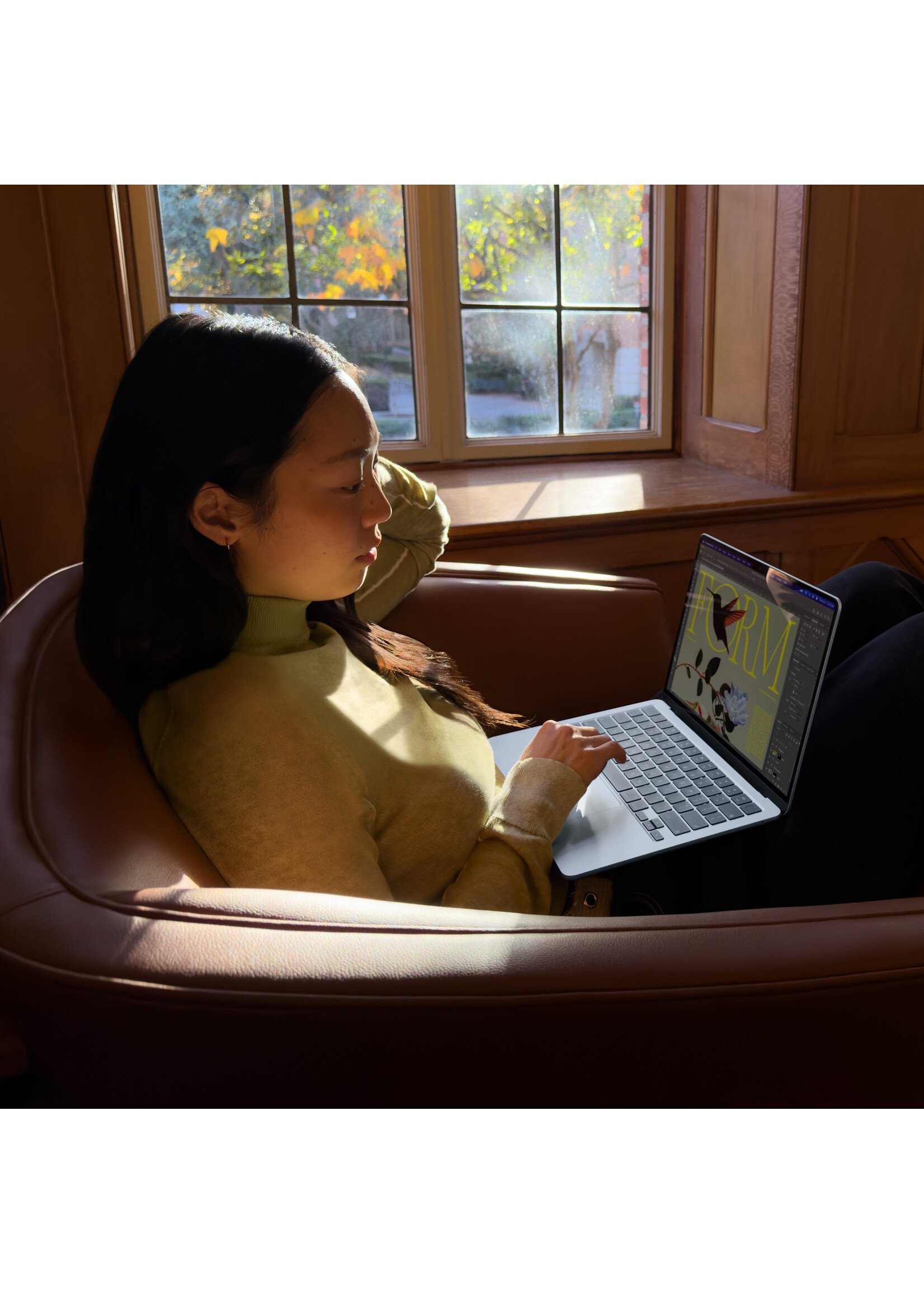 Apple 13-inch MacBook Air: Apple M5 chip with 10-core CPU and 10-core GPU, 16GB/1TB - Starlight (March 2026)