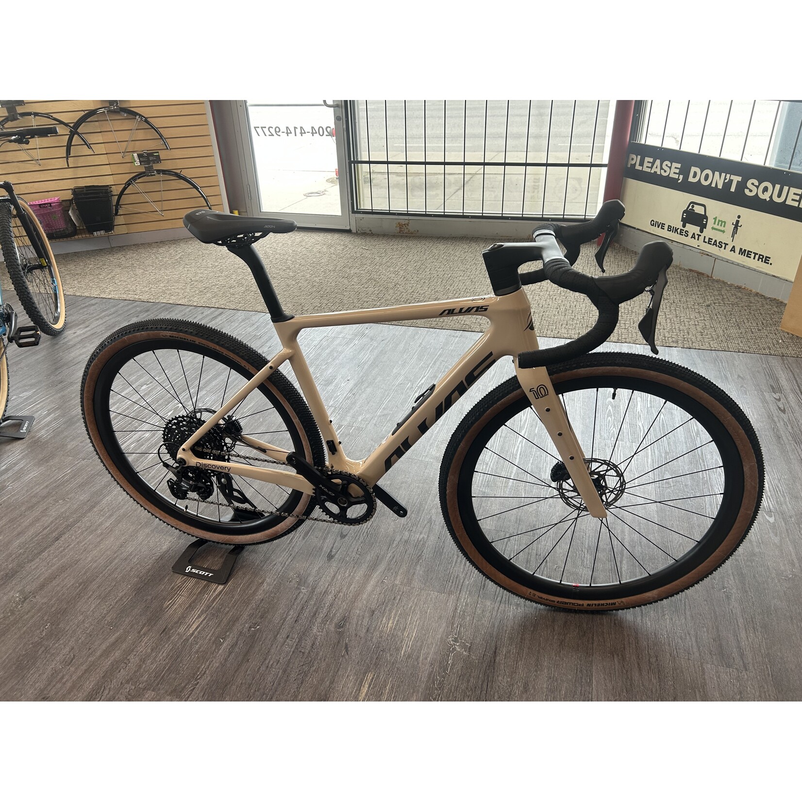 ALVAS Alvas Discovery GR10 Carbon Gravel Color:Beige size M