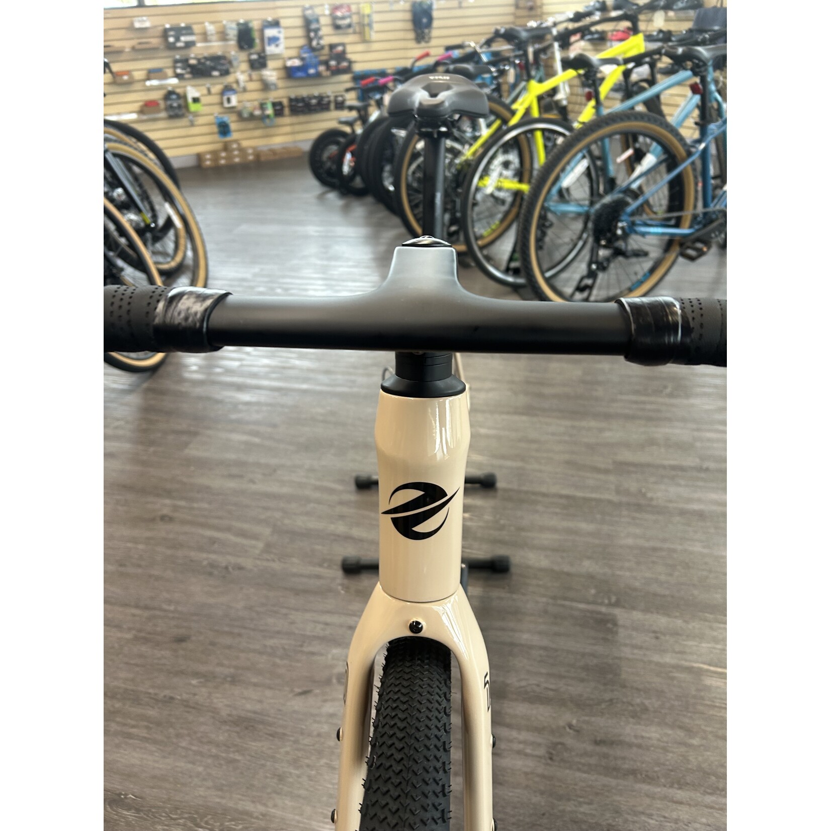ALVAS Alvas Discovery GR10 Carbon Gravel Color:Beige size M